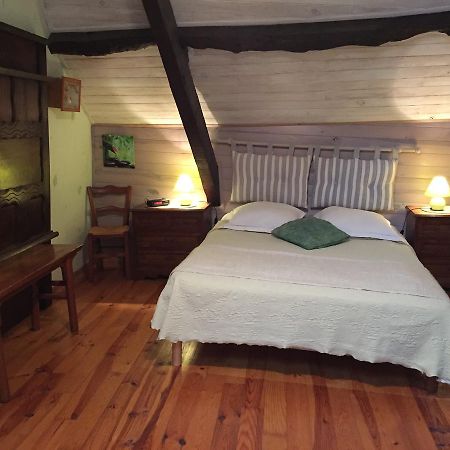 Gites Au Clos Du Lit Saint-Aaron Екстер'єр фото